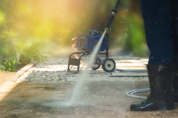 Best Pool Deck Cleaning  in Whispering Pines, NC